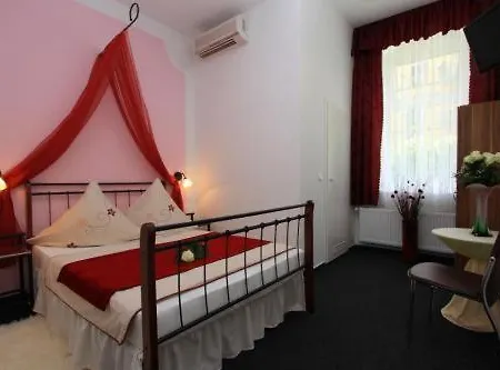 Guest house Regenbogen 2*