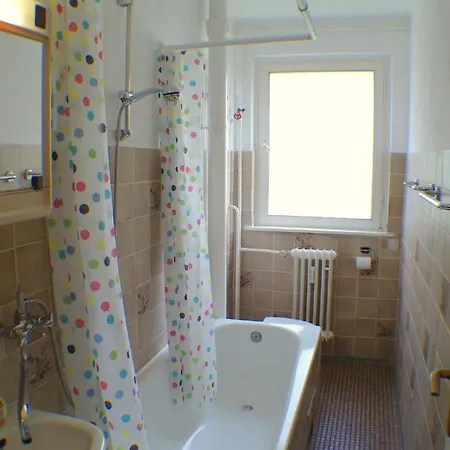 Apartment M M Vintage Family, Handwerker Und Monteure *