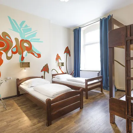 Hostel Sunflower *