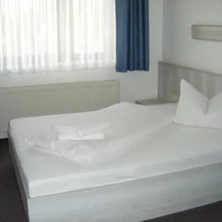 Отель Central-hotel Tegel Берлин