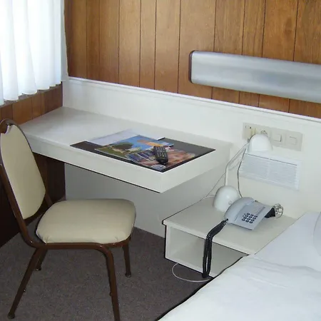 Отель Central-hotel Tegel 2*