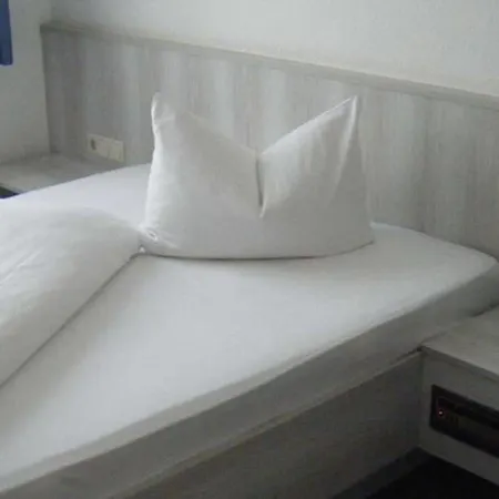 Отель Central-hotel Tegel Берлин