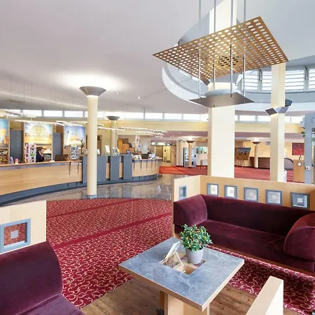 فندق Abacus Tierpark 4*