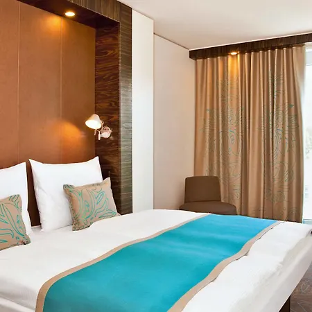 Hotel One Ku'damm 3*
