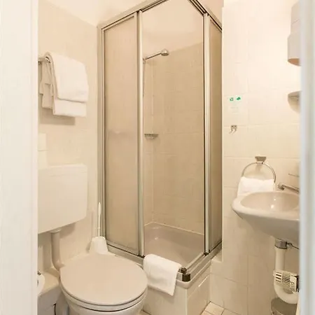 Apart-west Apartment *
