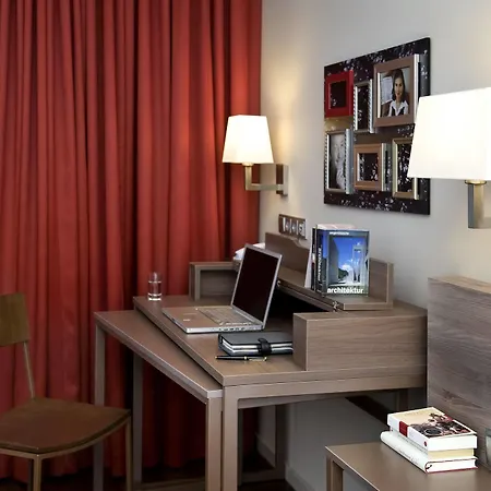 Apart Otel Adagio Kurfuerstendamm 4*