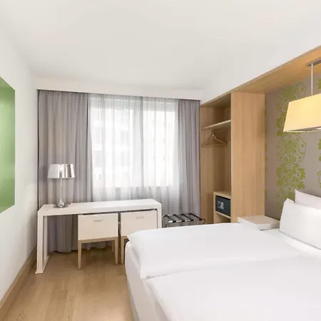 Nh Potsdamer Platz Hotel