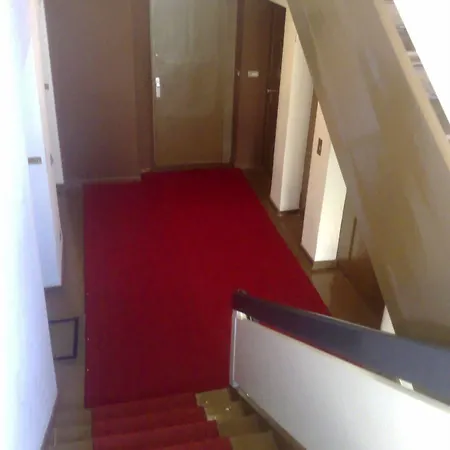 Hotel-pension Gribnitz 2* Berlín