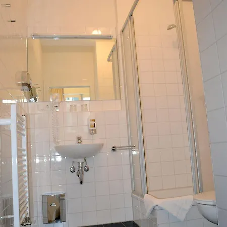 Midi Parkhotel Mitte Guest house