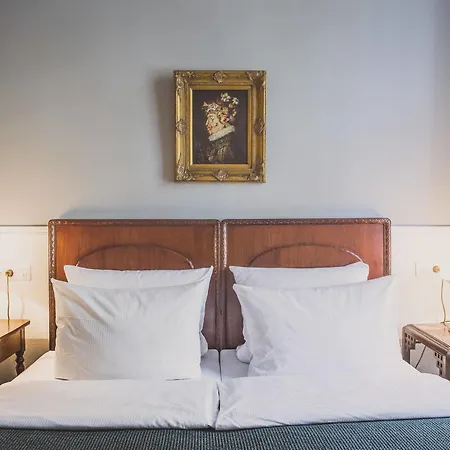 Henri Kurfuerstendamm 4* Berlin