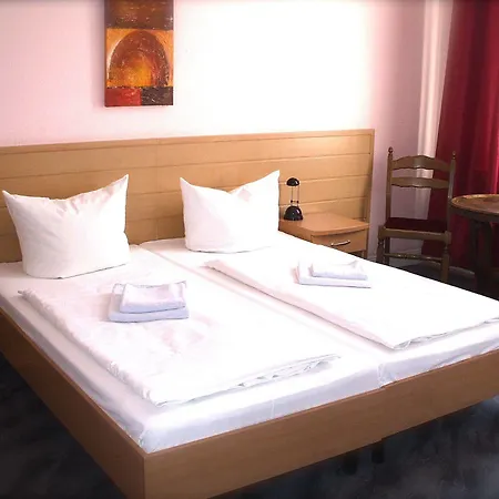 Messe Hotel 2*