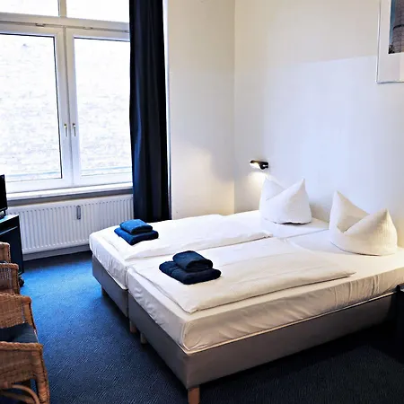 Hotel Transit Loft 2*