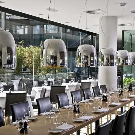 Wyndham Excelsior Hotel 4*