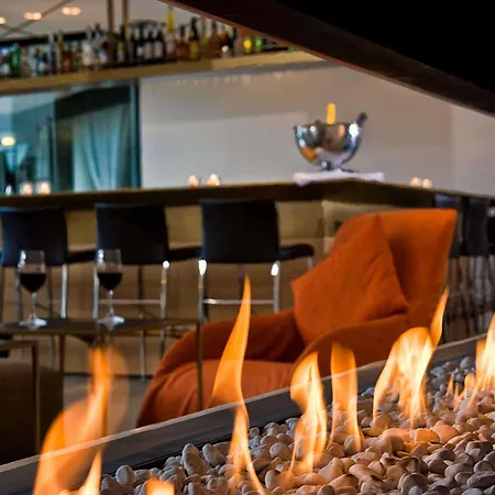Wyndham Excelsior Hotel 4*