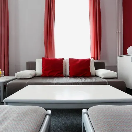 Otel Nova