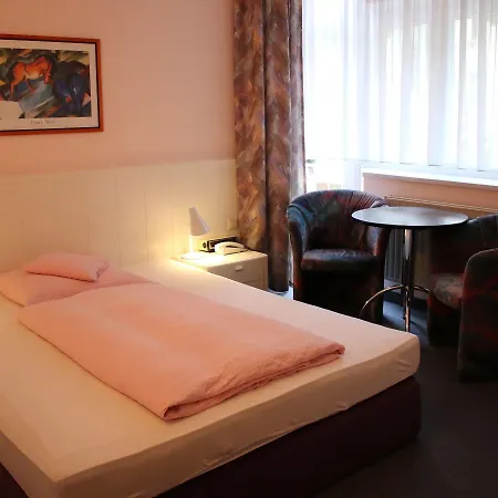 Otel Azur