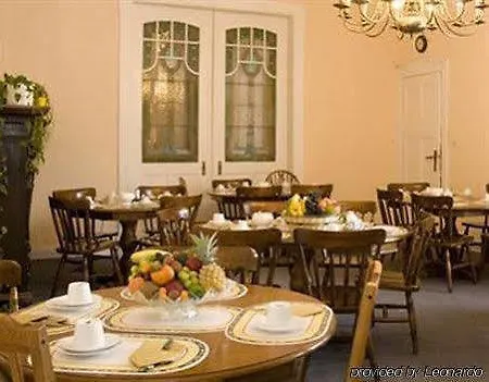 Hotel-pension Rheingold Am Kurfuerstendamm Otel 2*
