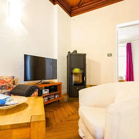 Aptc Downtown Monument4rent Near Checkpoint Charlie Apartment *