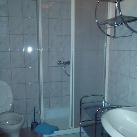 Hostel Anlema *