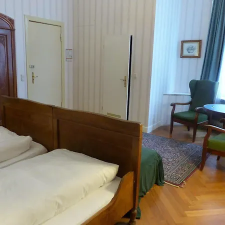 Hotel-pension Funk Am Kurfuerstendamm 3* برلين