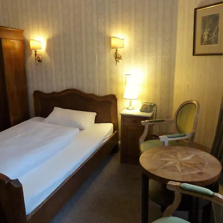 Hotel-pension Funk Am Kurfuerstendamm 3* برلين