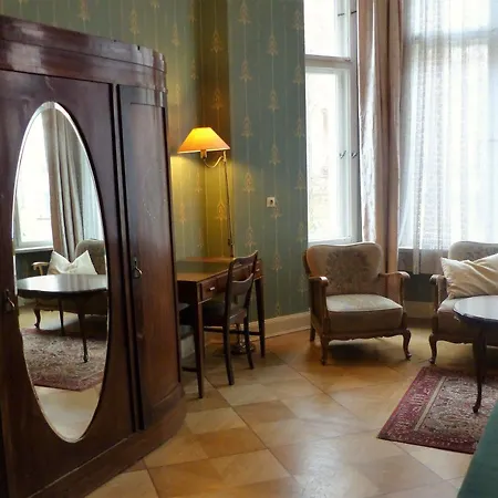 Hotel-pension Funk Am Kurfuerstendamm فندق