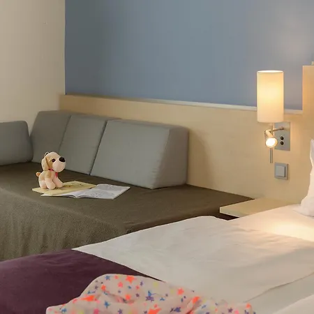 Mercure City West 4*