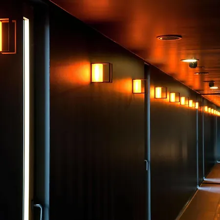 Axel - Adults Only Hotell