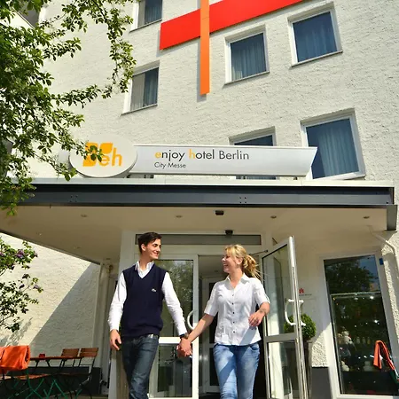 Hotel Enjoy City Messe 3*