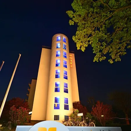 Enjoy City Messe Hotel 3*