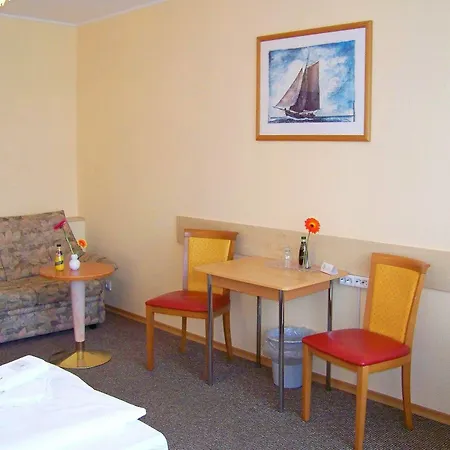 Amadeus Am Kurfurstendamm Hotel 3*