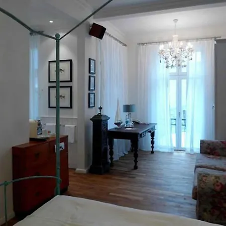 Ackselhaus & Blue Aparthotel 4*