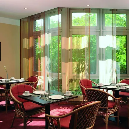 Nh Kreuzberg Hotel 3*