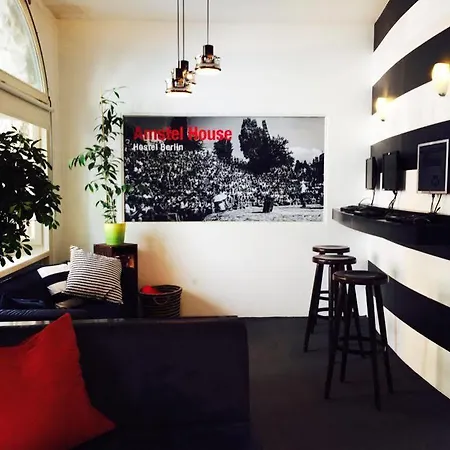 Hostel Amstel House *