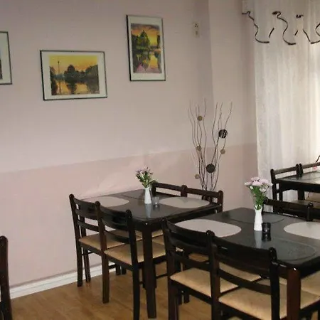 Guest house Hotel-pension Am Savignyplatz 2*