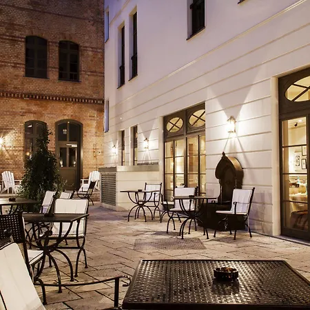 Monbijou Hotel