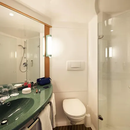City-west Hotel 2*
