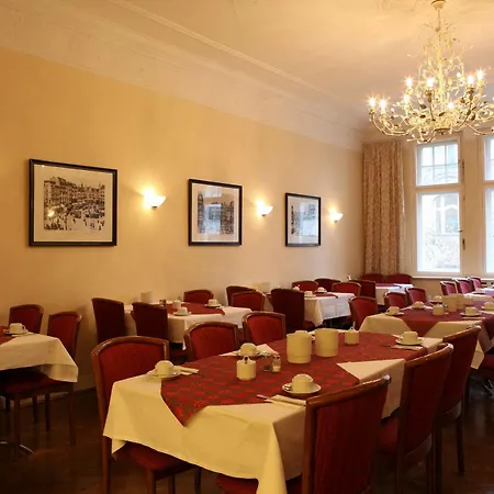 Hotel Kurfuerst Am Kurfuerstendamm