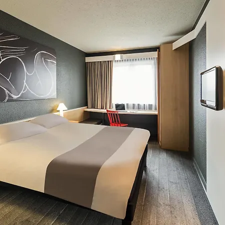 Ibis Spandau Hotel 2*