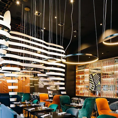 Hotel Pullman Schweizerhof 5*