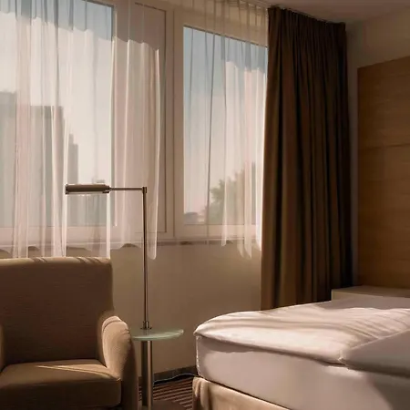 Hotel Pullman Schweizerhof 5*