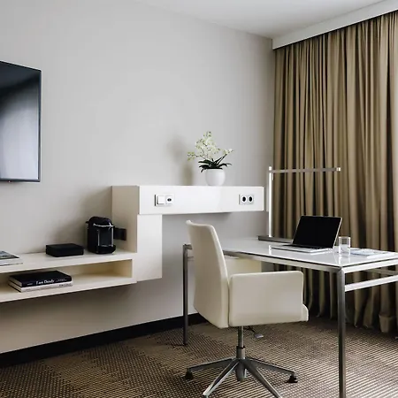 Hotel Pullman Schweizerhof 5*