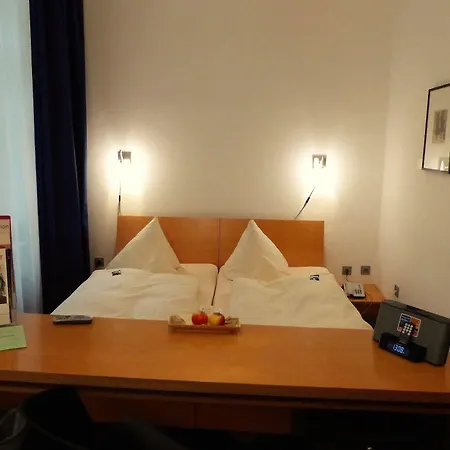 Riehmers Hofgarten Hotell 4*