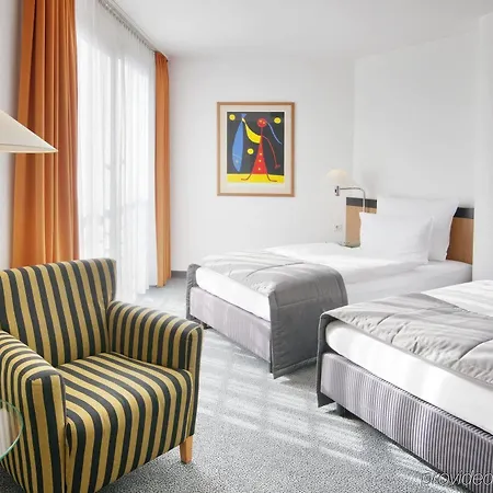 Holiday City Center East Prenzlauer Berg By Ihg