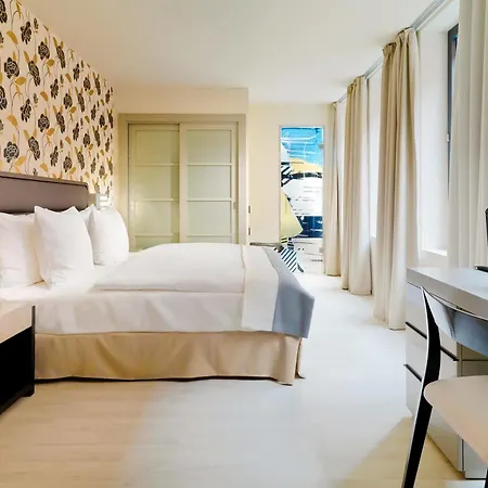 Hotel H10 Ku'damm