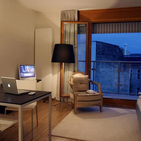 Townhouse 4*