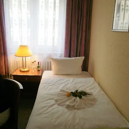 Amadeus 2* Berlin