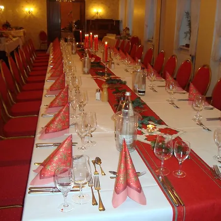 Hotel Larat 3*