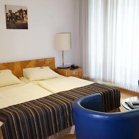 Erlanger Hof 3* ברלין