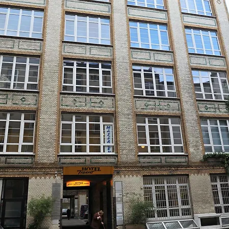 Transit Hotel 2*
